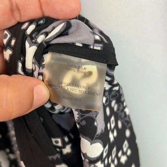 Robert Graham Flutter Sleeve Print Handkerchief Hem Silk  Dress Size Small - Picture 8 of 8